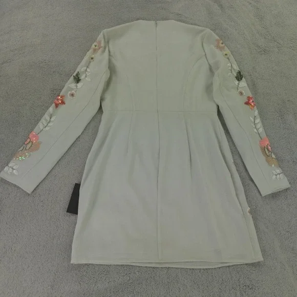 New NWT‎ Needle and Thread Dress - Picture 2 of 13